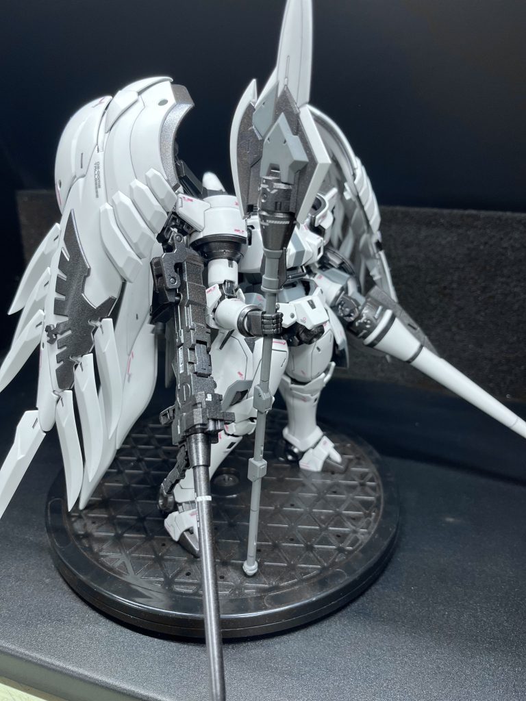 フレーム・外装濃色　黒サフ→タミヤガンメタル缶スプレー→ツヤ有りトップコート　外装主色　無塗装→ツヤ消しトップコート外装副色　ニュートラルグレー3→ツヤ消しトップコート 