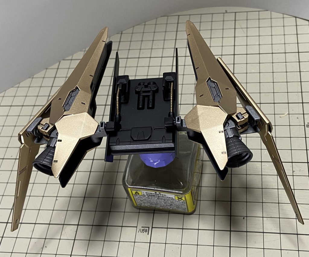 黒くて見にくいですが、ジャンクパーツででっち上げてます。