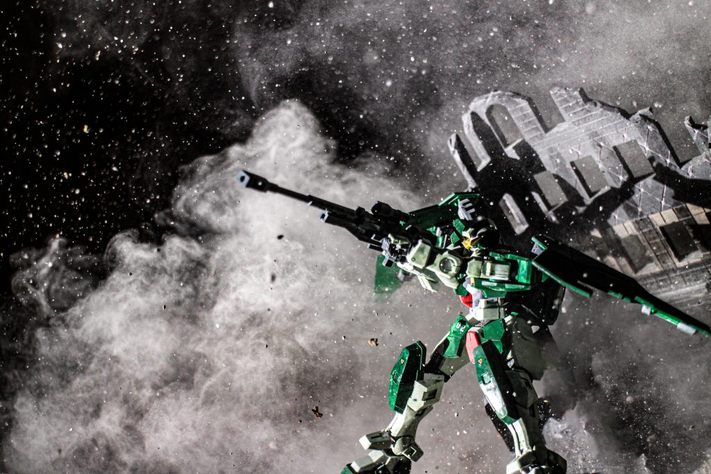 デュナメスの白の部分には、今回はリアルタッチマーカーのグリーンを使用して緑っぽい雰囲気にしたくて挑戦してみました(gundam-kao1)