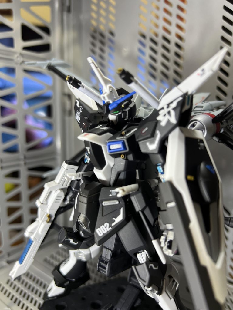 インフィニットジャスティスガンダム弍式 ver.UC–8枚目/制作者：真樹京介