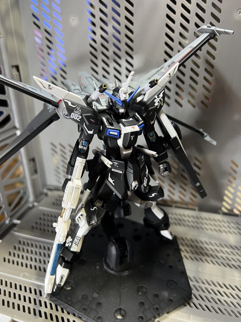 インフィニットジャスティスガンダム弍式 ver.UC–5枚目/制作者：真樹京介