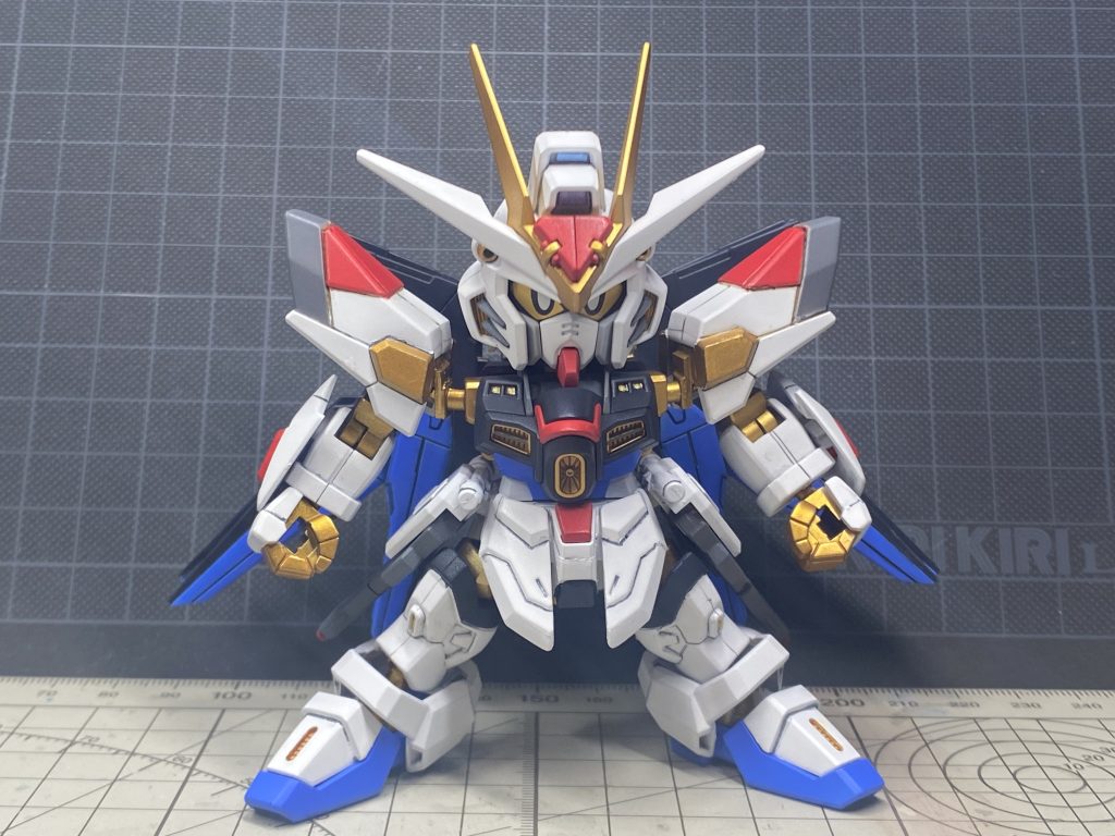 久しぶりのクロスフレームは、しゃばろくさんのメソッドを採用して股関節の取り付け軸を上げてます。上半身もしゃばろくさんフレームにしてみましたが、合わなかったのでノーマルに戻しました。あとは肩の取り付け軸を2ミリくらい上げてます。好みのプロポーションになりました。