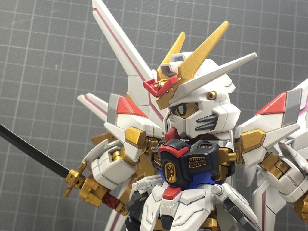 最終盤、近接戦闘中に、超ド級大量破壊ビームを放つあの感じ好き。