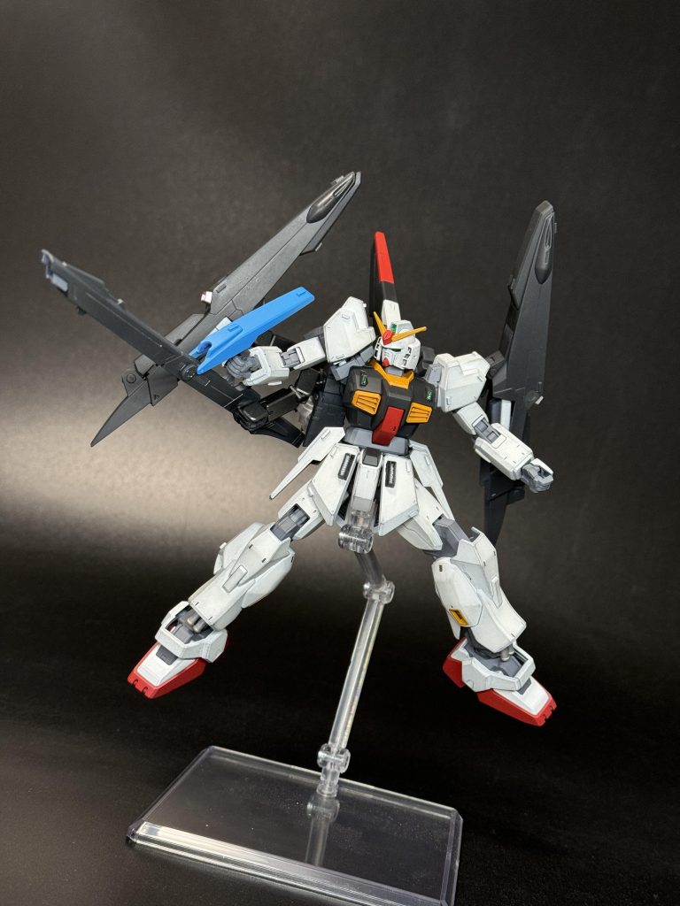 多関節アームで補助されているので片手持ち運用。