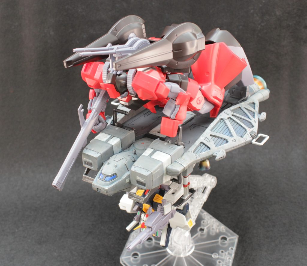 素組みのリックディアスとマークⅡを乗せて1枚。これがしたかった。カラーボックス1スペース分程度の展示場所しか確保できない状況ですので,一気に2個飾れるベースジャバーは重宝しそうです。最後までご覧いただき,ありがとうございました。