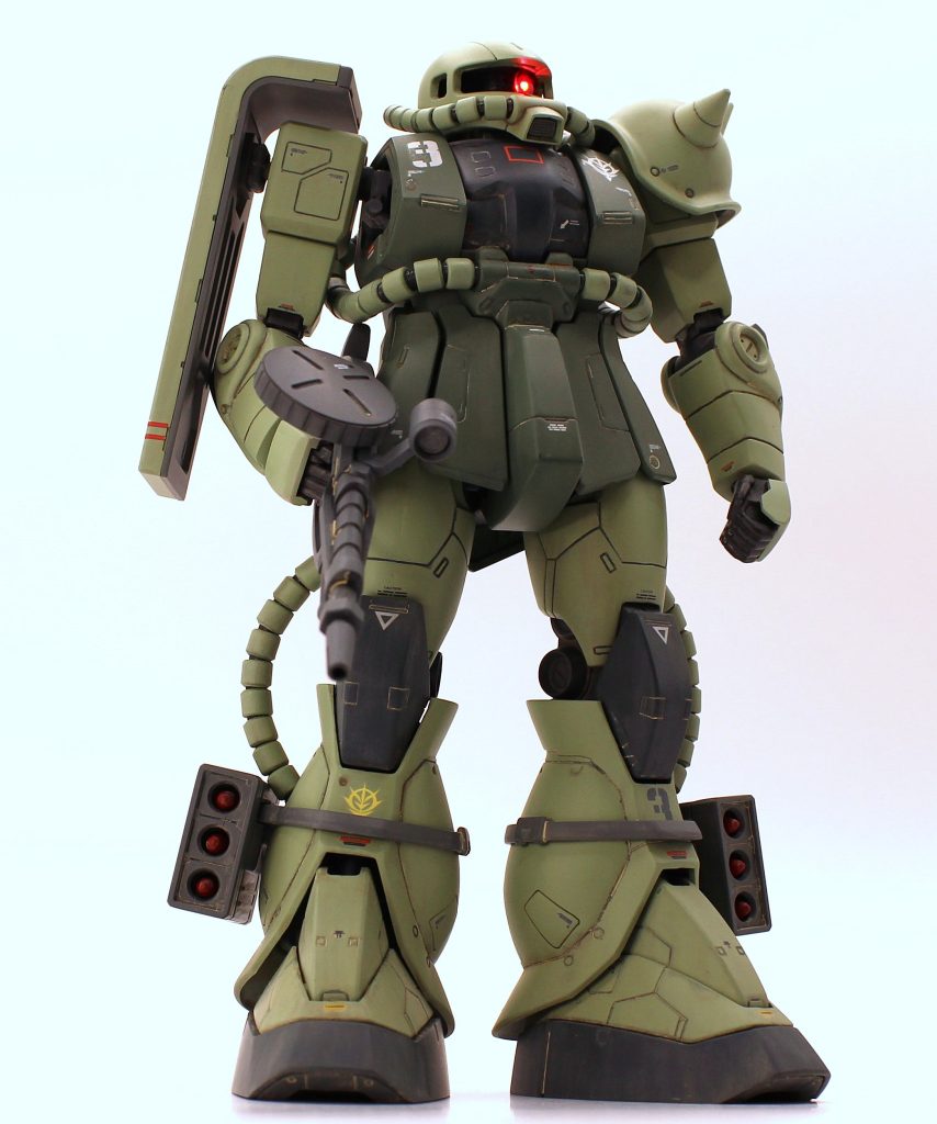 今年の頭にMG F2ザクで電飾初チャレンジし、今回はその応用です。もう2024年もあと１ヵ月なんですね。。あと1、２キットは完成まで持っていきたいところです。