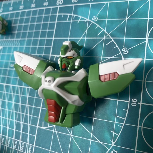 積んであったファントムガンダムの作成開始です😄とりあえず肩まで👊( ¨̮💪)（2枚目）