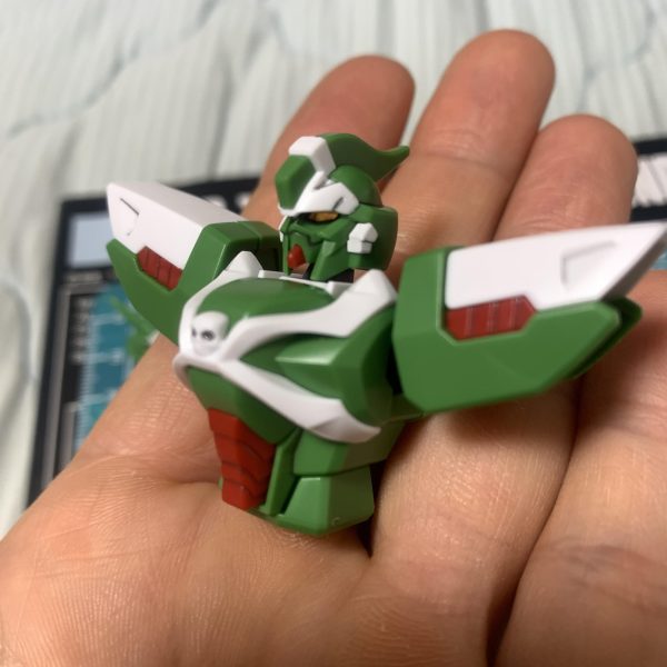 積んであったファントムガンダムの作成開始です😄とりあえず肩まで👊( ¨̮💪)（3枚目）