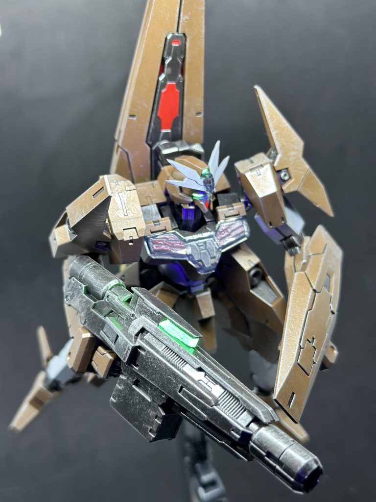 かなり錆びた10円玉みたいな色でしたがドライブラシをして汚れた感を出し渋めに仕上げてみました