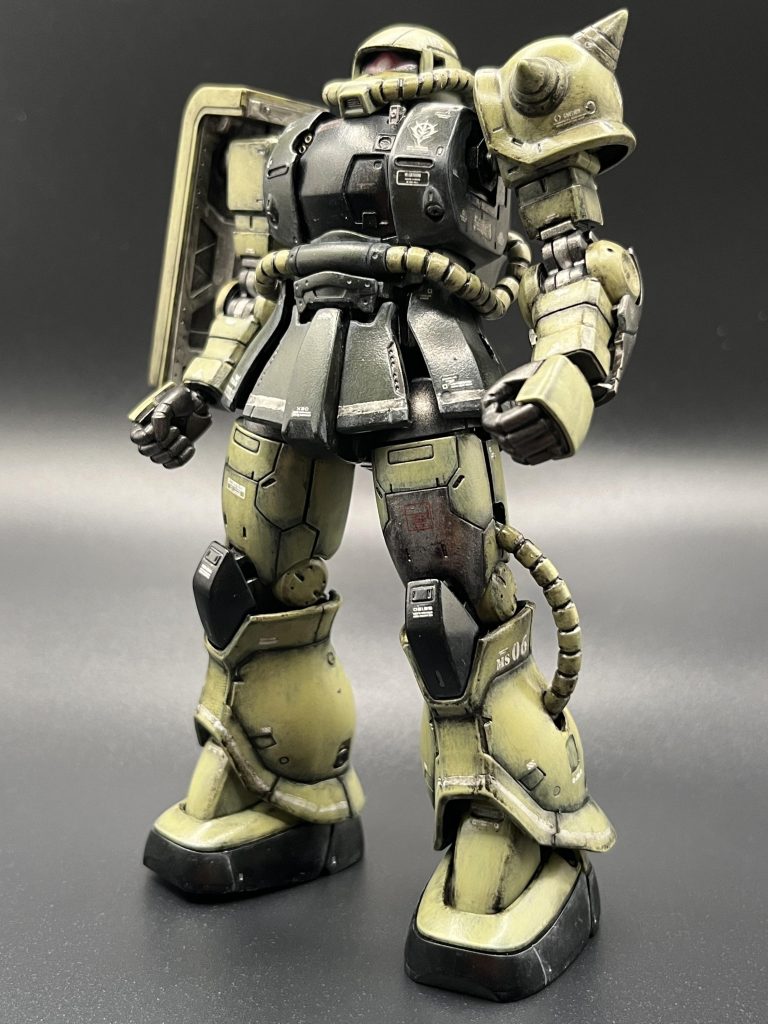 最終工程で胴体にも白寄りのグレーでピンウォッシュ。白くなりすぎないようにちょろちょろと調整しましたが、あんま目立たんですね笑この後ほんのりチッピングしてフィニッシュでした！！