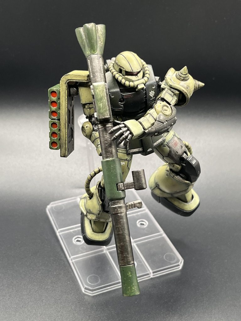 シールドにバズーカの弾マウントするのってどうなんや？と思うのは野暮ですね👍