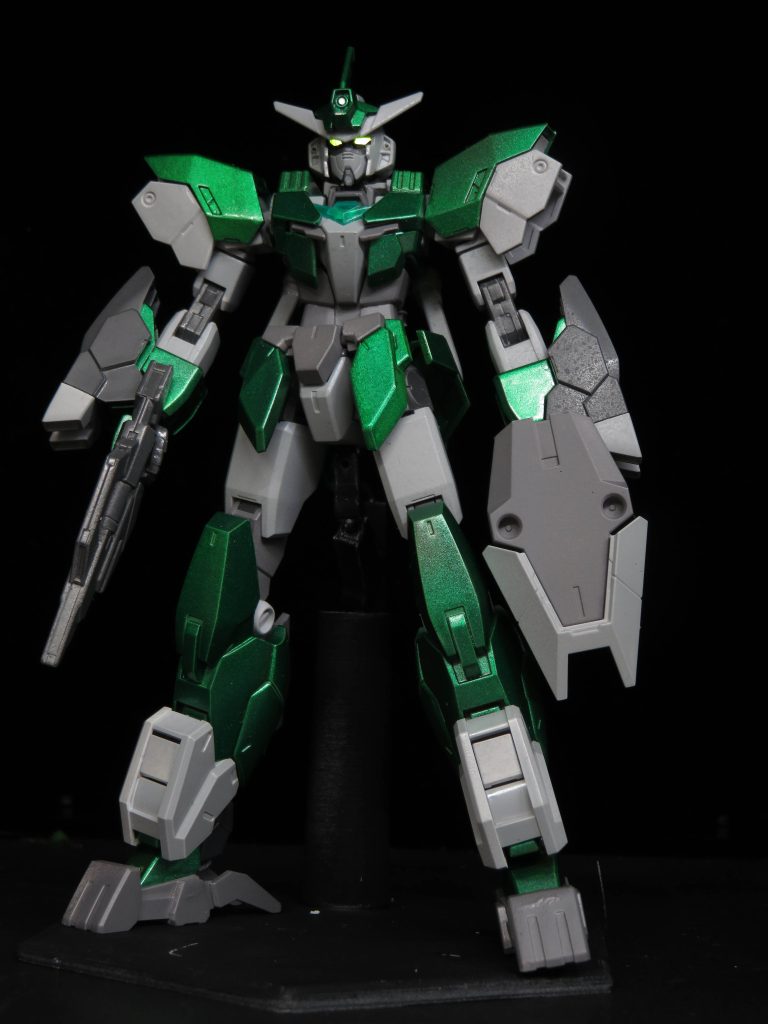 グリーンのパーツはメインがG3カラーなので、メタリックグリーンで塗装しました