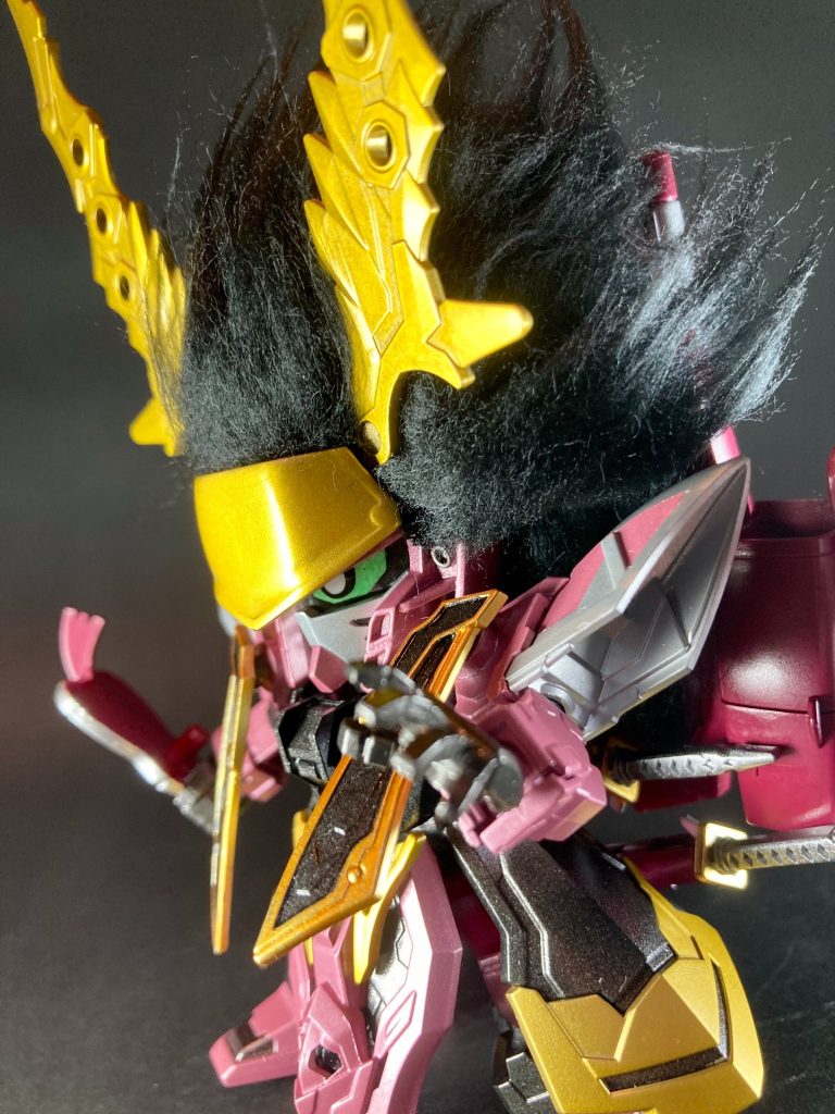 【大一大万大吉】石田三成ジャスティスガンダム豊臣政権五奉行衆の筆頭を務める頭脳明晰な能吏。誰よりも豊臣御公儀への忠義に厚く、天下万民の為の王道を重んじる正義の人。秀吉亡き後の混乱に乗じて政権簒奪の野心を露わにした徳川家康を討伐すべく、西軍諸大名を率いて決戦の地・関ヶ原へ向かう!