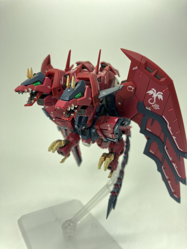 赤い機体で周りが緑補正入っちゃいましたね😅納得のアングルで撮れたのでまぁいいやの精神🥳