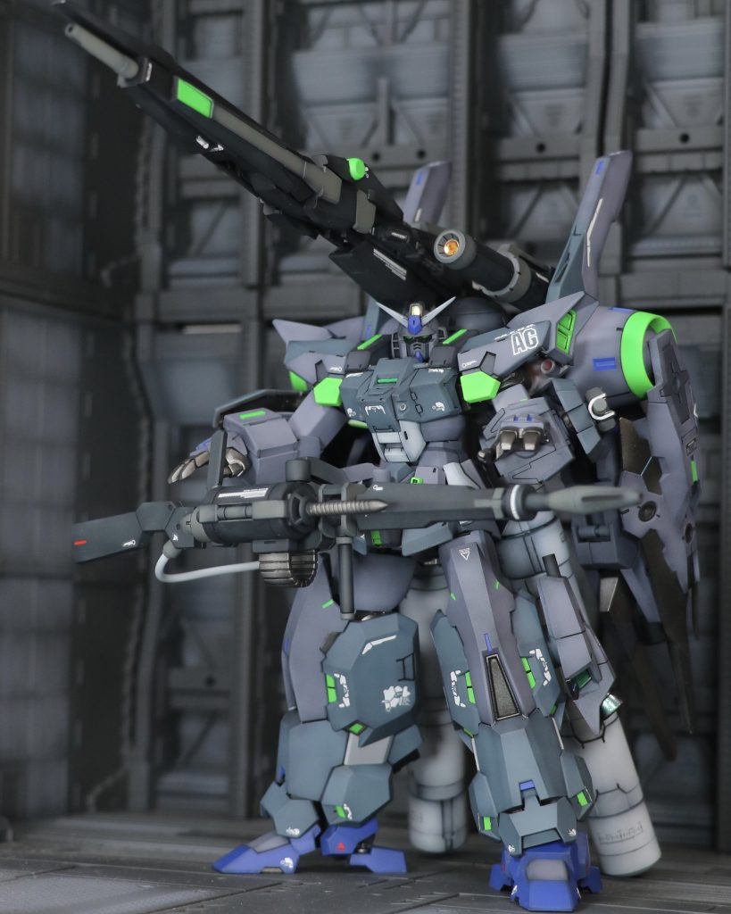 ディープストライカーの主砲砲身ユニットの様な重武装でありながらex-sの様な構え方したい!とブレにブレて行く…