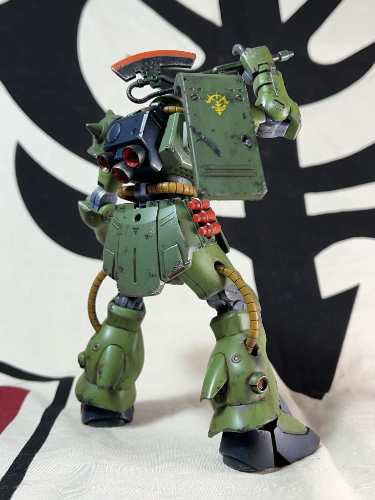 ついでにあちこちをハンダごてでチッピング