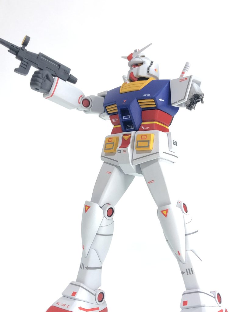 RX78-2 ガンダム–3枚目/制作者：タカト