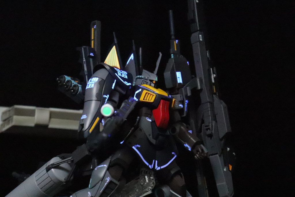 右前部　UV当てて。