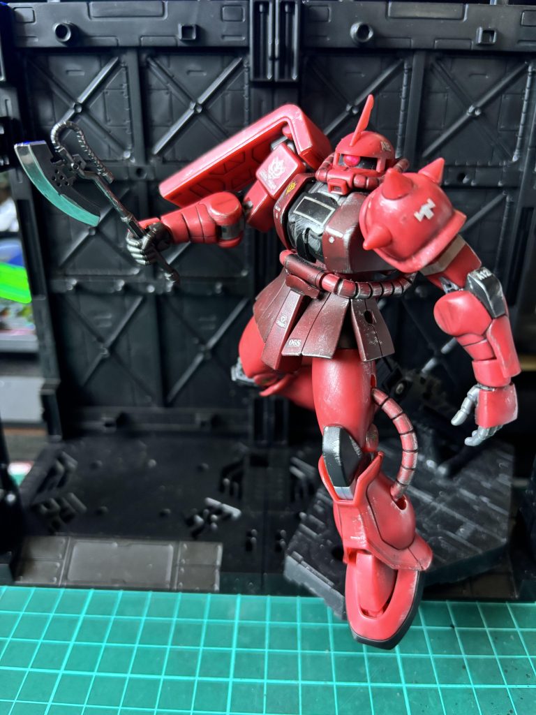 ザクと言えばヒートホークですよね。