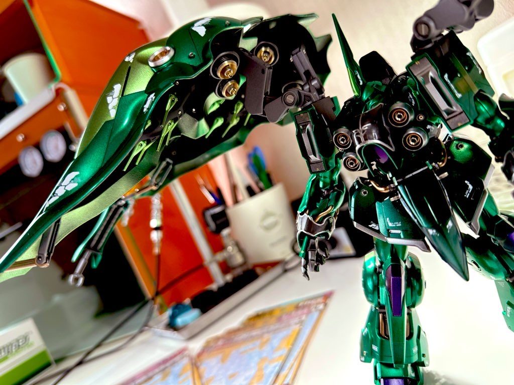 展開するとかなりの横幅になります。