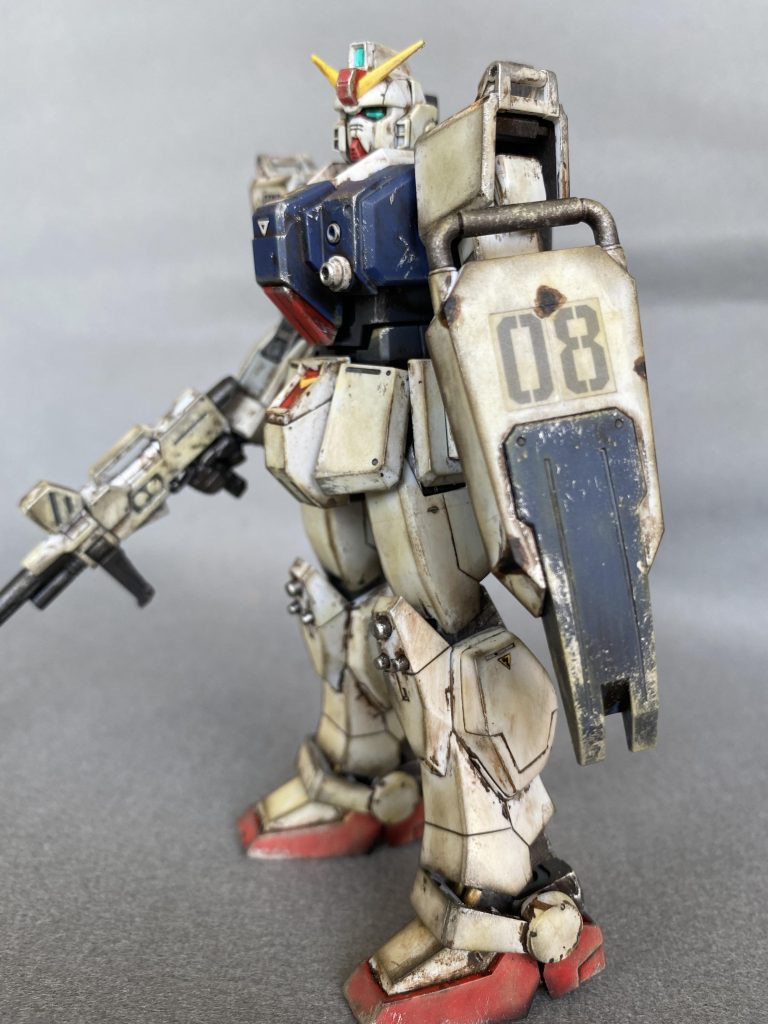 HGUC陸戦型ガンダム–3枚目/制作者：MOK-KUN