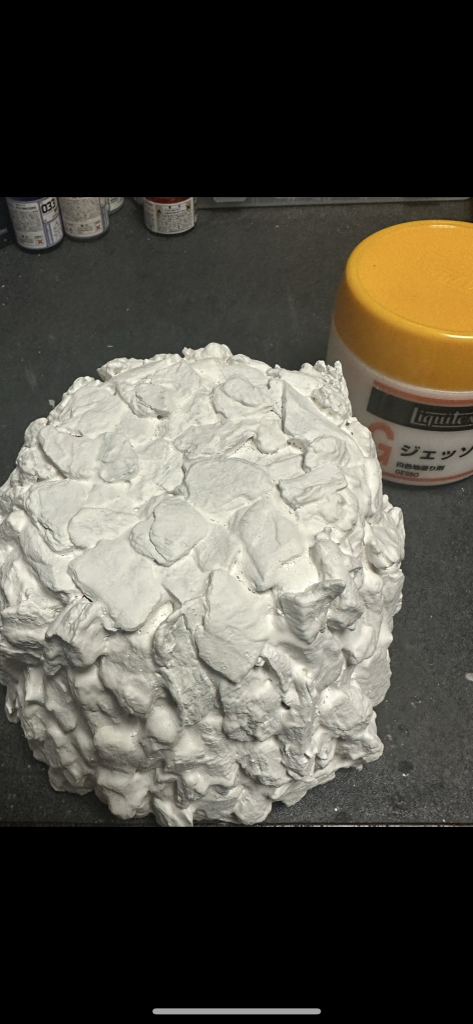 土台はスタイロフォームにウッドチップを貼った後ジェッソ塗り塗り、その後レッドブラウン＆若干汚しです