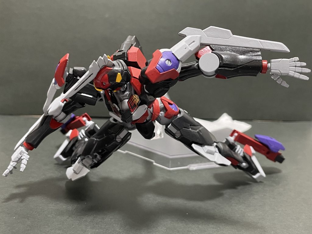 アポロを象徴するメギストスゼータ発動時のポーズ。流石にかっこよくポージングすることができませんでした(汗