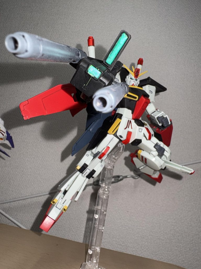 でも、Ζのウェイブライダーが0.5秒なら、フォートレスへの変形だって1.5秒ぐらいあれば出来そうとか思うんですけどねw