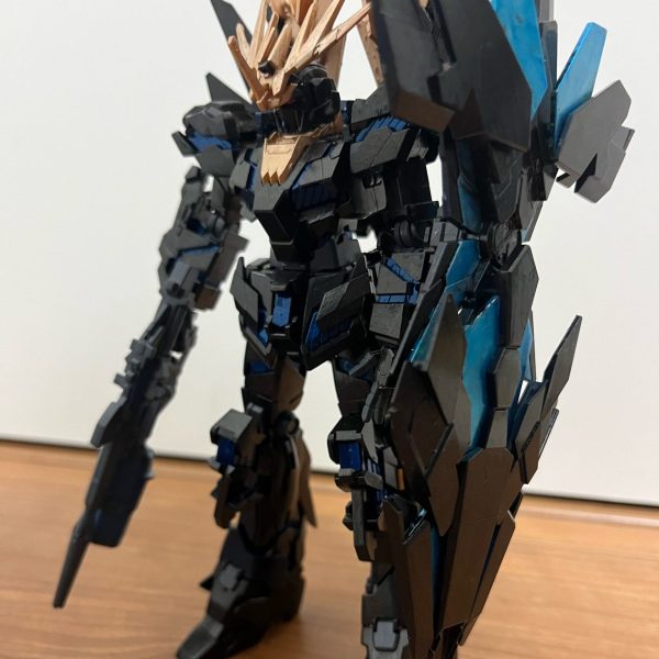 バンシィ・ノルン