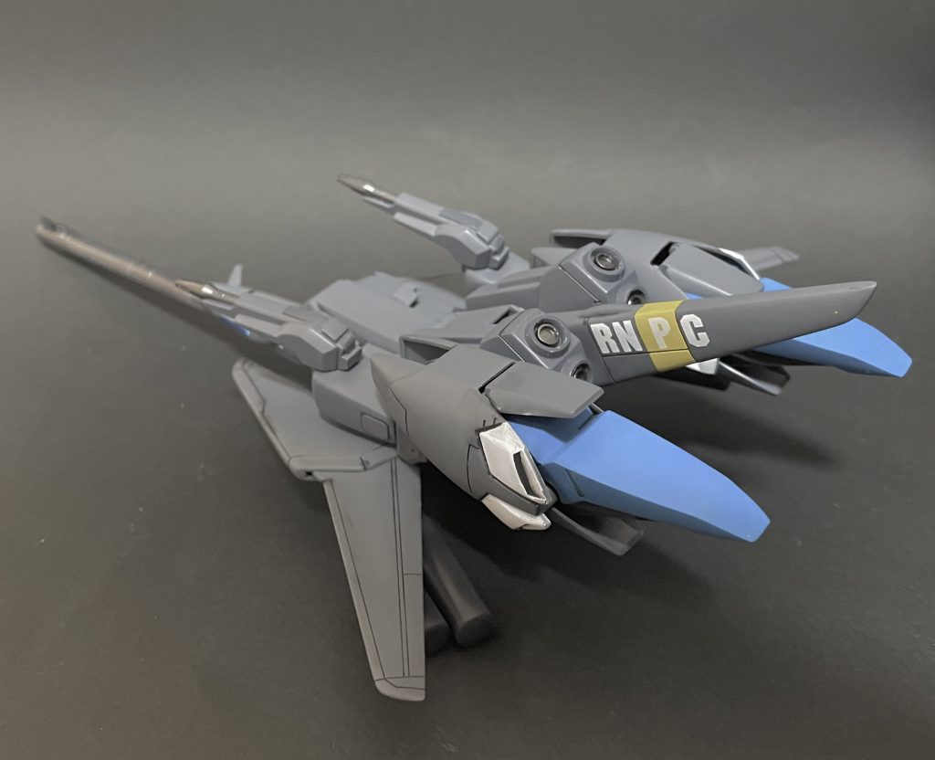 色数が少ないとはいえ当時上手には仕上げられなかったのですが、改めて今作ってみてキットの素晴らしさを味わいながら、ガンダムセンチネルを読みながら童心に帰った気持ちで楽しく作りました。