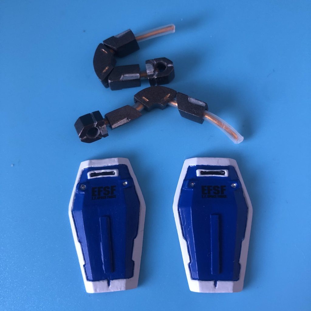 サブアームは差し替えで展開状態に。