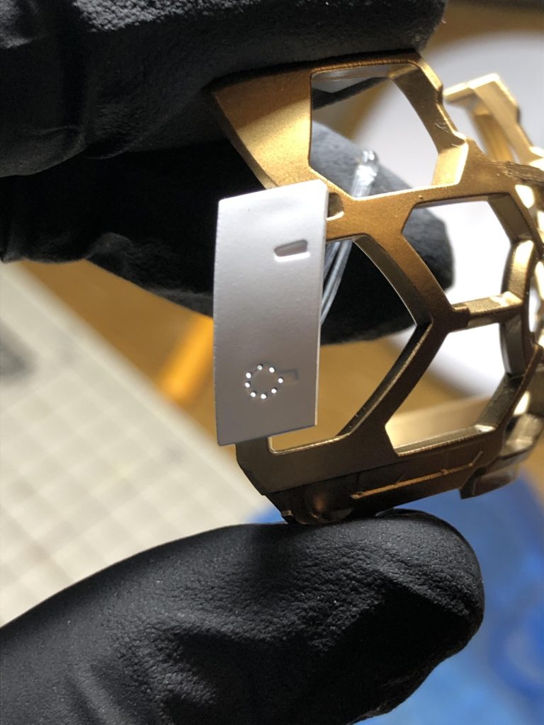 フロントバルカンライトは光ファイバーで内装のLEDから光を広います