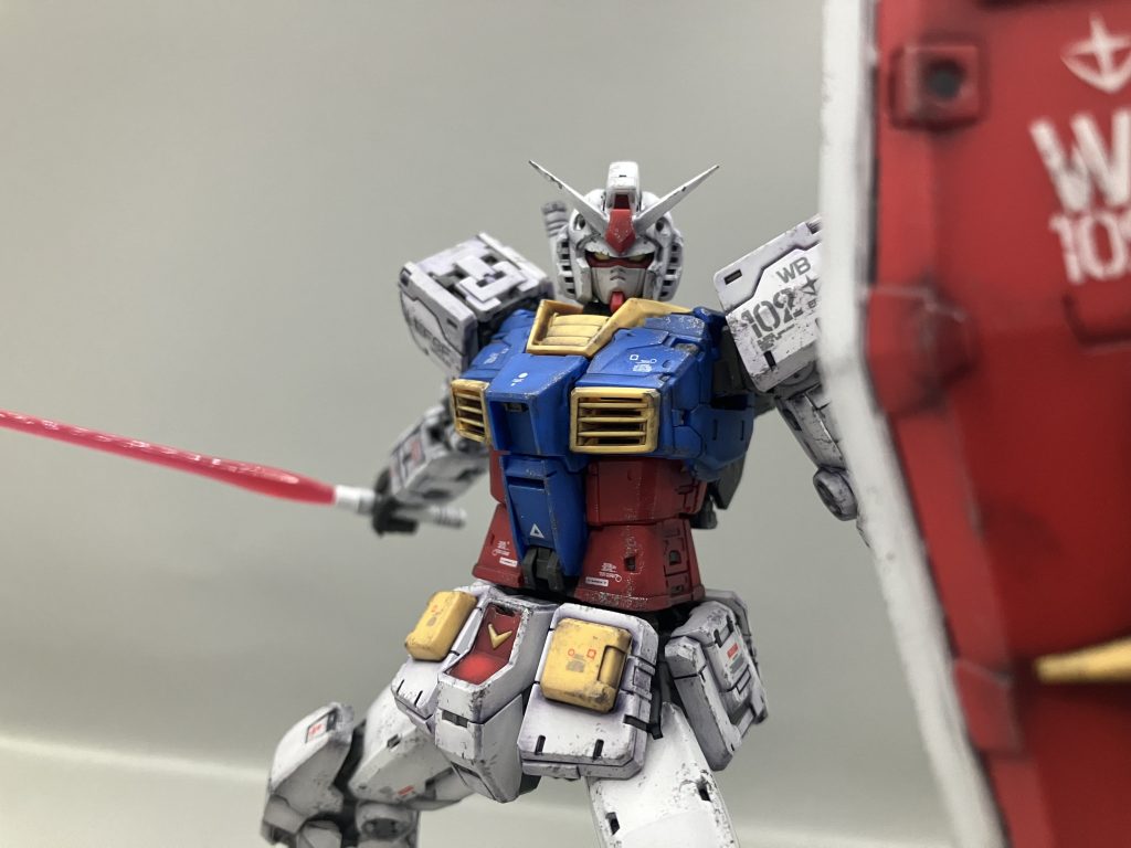 RG ガンダム　ver2.0 成形色ウェザリング仕上げ