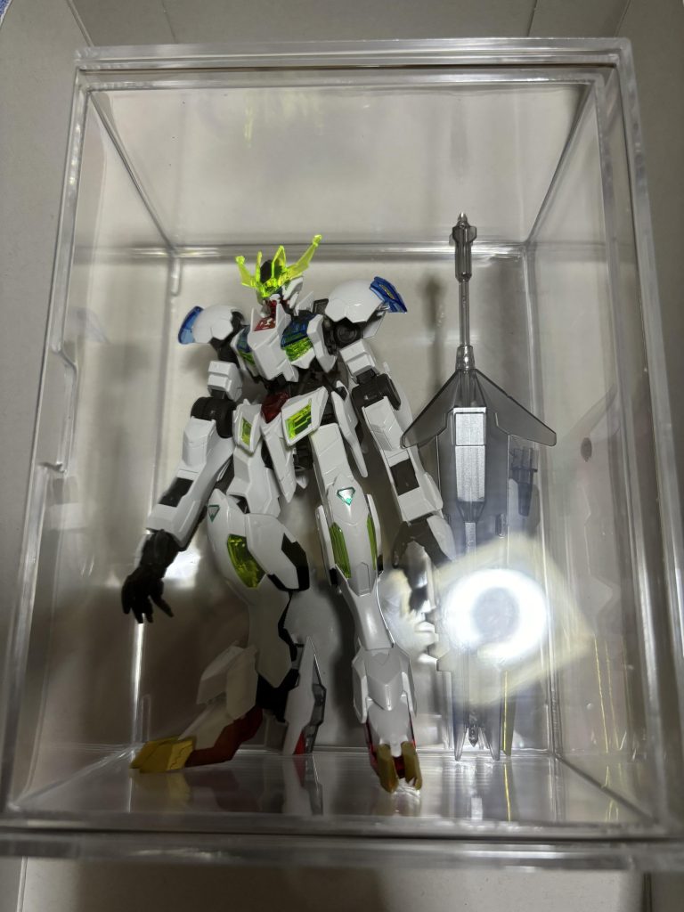 ダイソーのアクリルケースにピッタリ