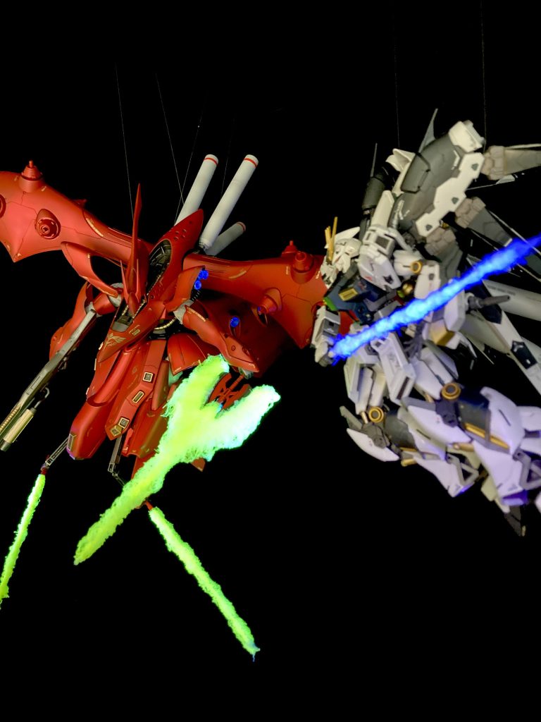 RG Hi-νガンダム（νカラー）と戦闘シチュエーション