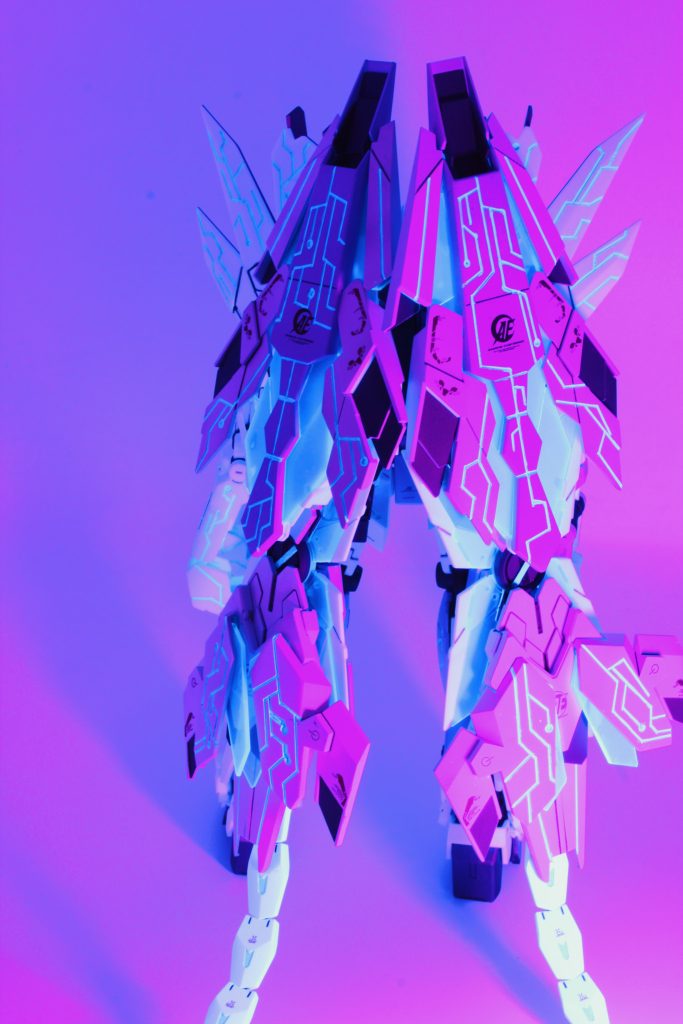 背面にもまんべんなく表現