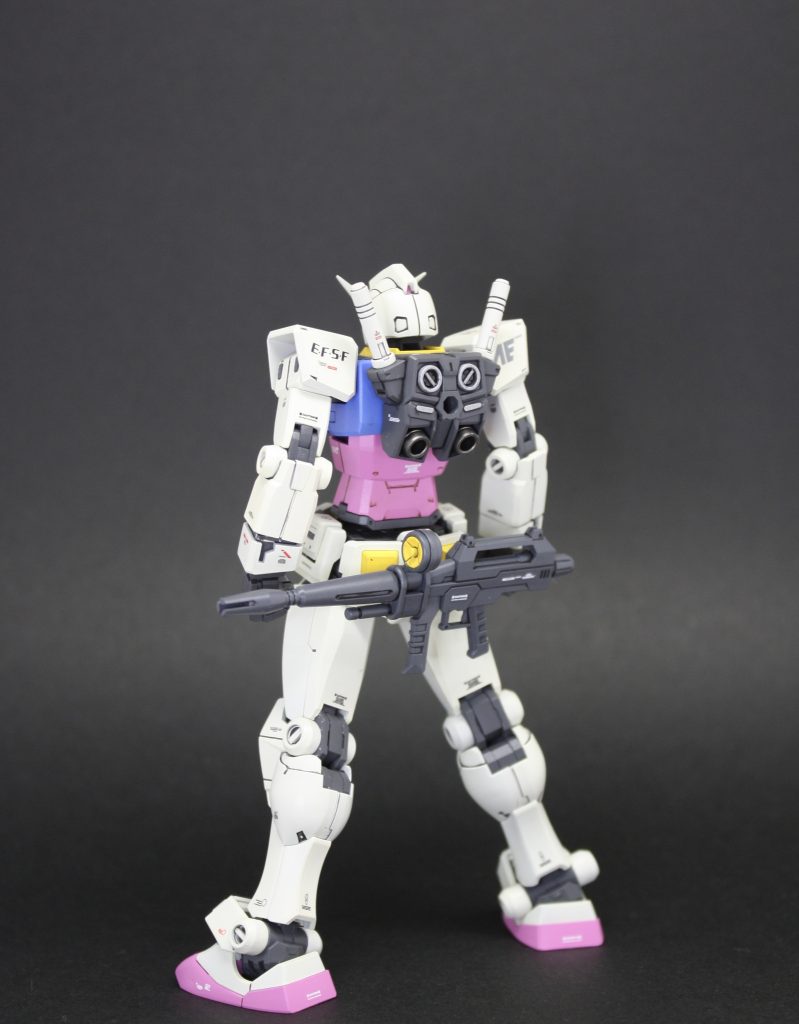 ⬛︎後ろ一部バーニアにガンメタ使ってます。バックパックのφっぽいモールドは筆塗りです。