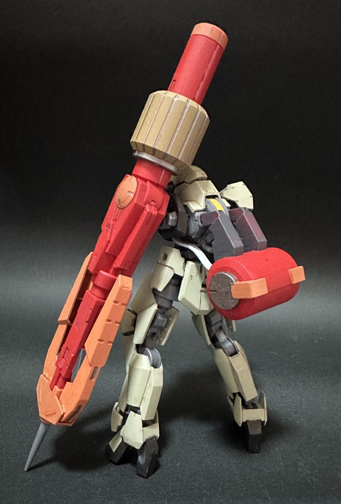 わりかしいい感じの赤色がつくれたので、この色で本体も塗ってみたいなぁと思いました。