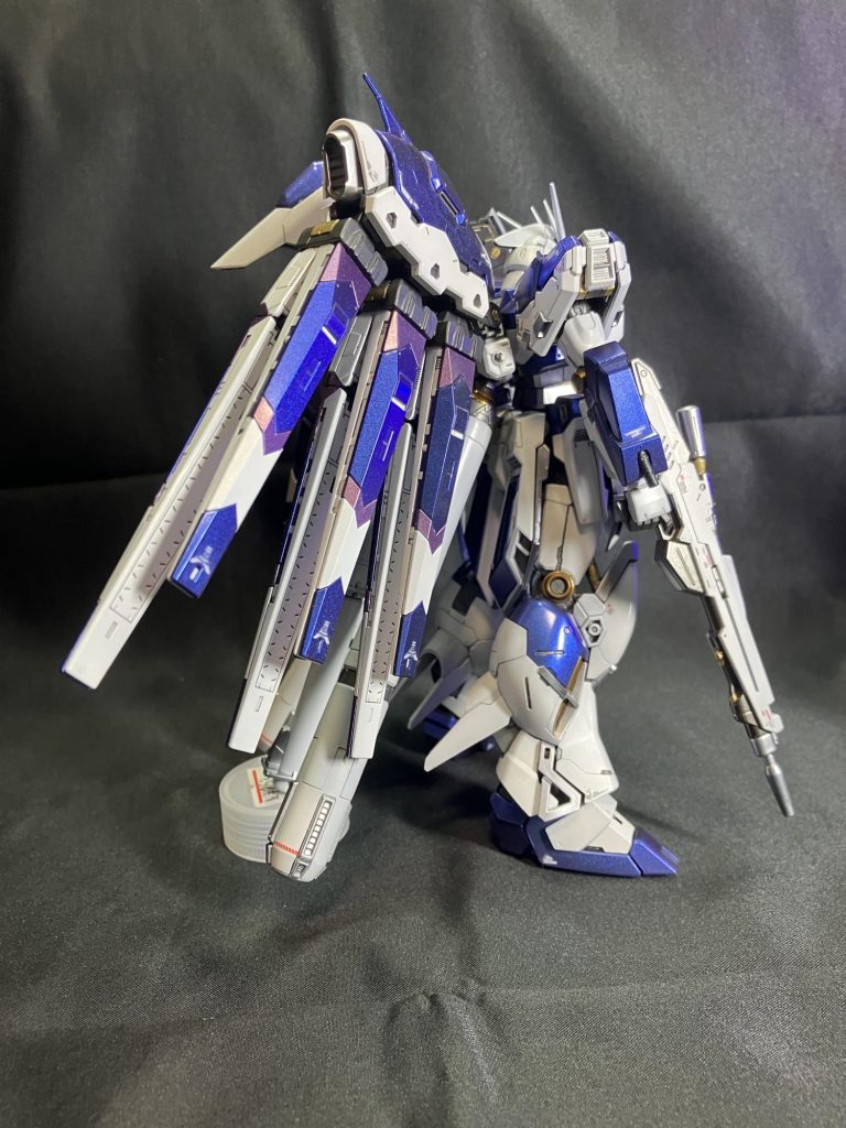 横自立できないので塗料瓶ふたで支えてます;