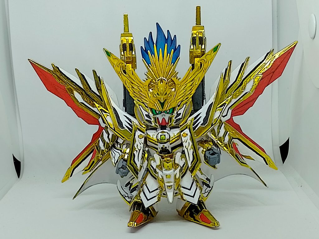 プロセスの中で下のスカートの金色部分を失ったため、交換用のパーツとして別のものを再構築しなければなりません。