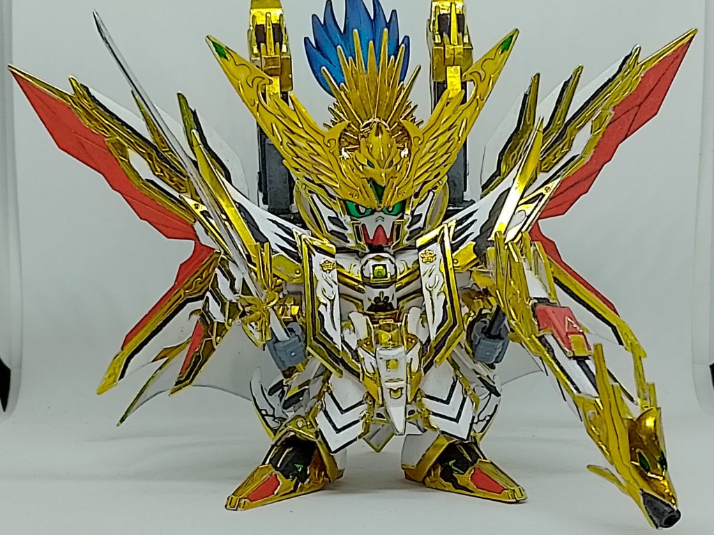 剣と大砲を持つ