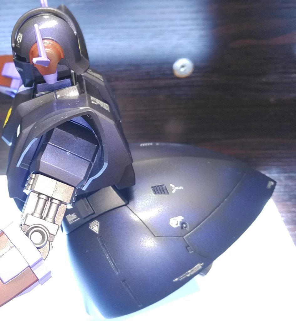 明る目に撮るとこんな感じです。光の具合で紫の印象が変わる感じになったのが、良い感じになったと思うのですが。