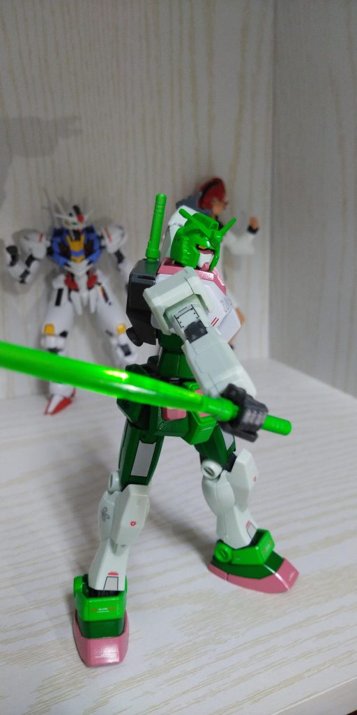 ビームサーベルもずんだカラーに変更あとは自作やジャンクデカールから適当にペタペタ