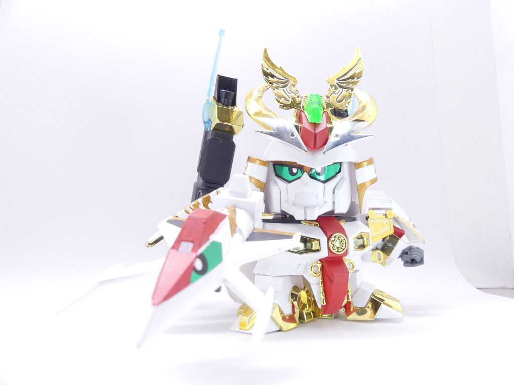 ボーガン：銃本体が敵を狙い撃つ高性能なのだ。オメガキャノン：威力は武者ＺＺのハイメガキャノンの何百倍もあるぞ！…「何百倍だぞ、どんな敵も一撃だ！」とシャクジイ・カインは自慢している。バトルマスク：戦闘時に使う鬼面だ！光の軍配：原典では武者五人衆（実は農丸・斉胡は含まない）の兜飾りを追加することでパワーアップすることができるが、かつてのエバーランドでは単純に指揮用に使っていたようだ。さすがに当時最大のアイテム、スプリングは合計6つ（オメガキャノン用の大型×4、ボーガン・ヘッドバスター）。ＢＢ弾を三連射するオメガキャノンはまさに最強。