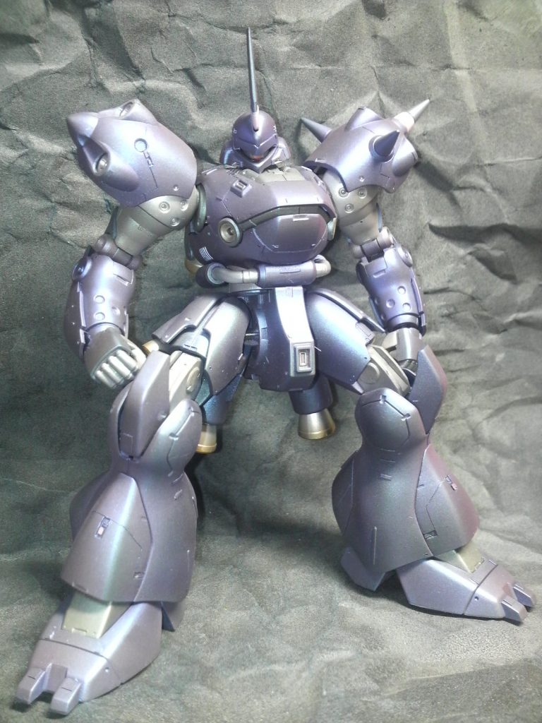 光の具合で色の見え方がだいぶ違う