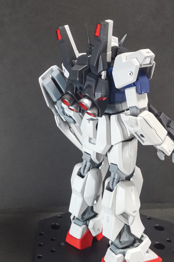 ガッシリした太ももがたまらない…まさに宇宙世紀