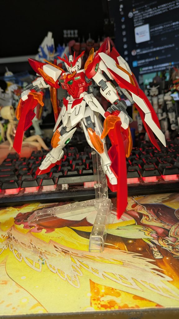 ウイングそのものを武器にしているって結構すごいガンプラですよね。ビルドファイターズ世界観ならではというか…