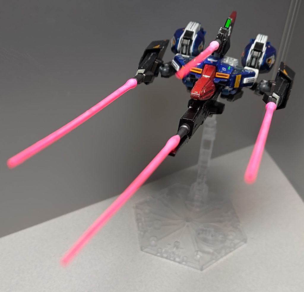 ビームサーベル四刀流でウェイブライダー突撃! なかなか殺意が高いです。