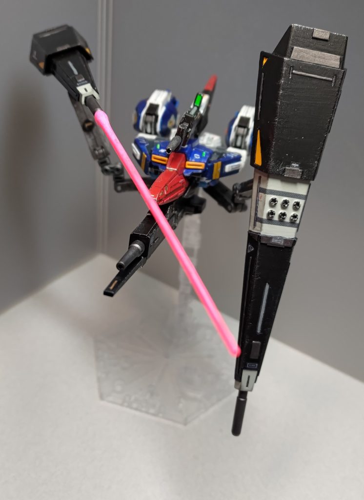 いやフレキシブル過ぎるわ!w ビグロやヴァルヴァロじゃあるまいし・・・あれ? ほぼ全武装を使えるし機動性も高いし、モビルスーツ形態になる必要性があまりないのでは・・・(←ギャプラン改を作った人と同じ発想