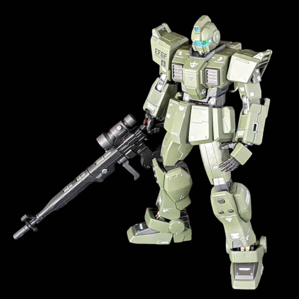 塗装のみでスタイル等は何も改修しておりません。肩の部分にスラスターを追加したのと少しばかりスジボリを追加した程度です。